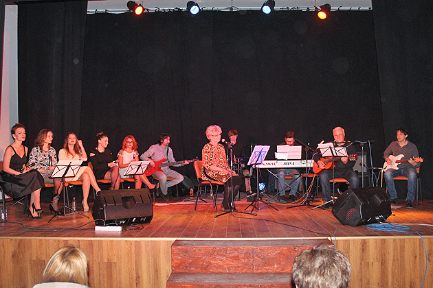 Amintiri muzicale prezentate de “Castelanii”  din Carei