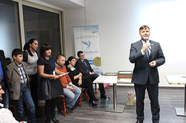 Voluntarii, premiaţi de ziua lor