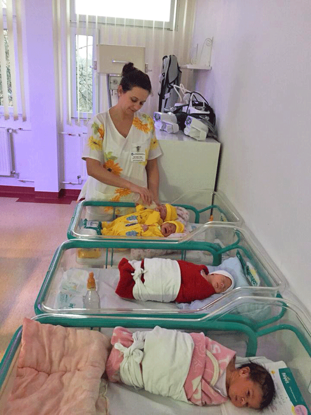 Moşul LTSD,  cu daruri la maternitate