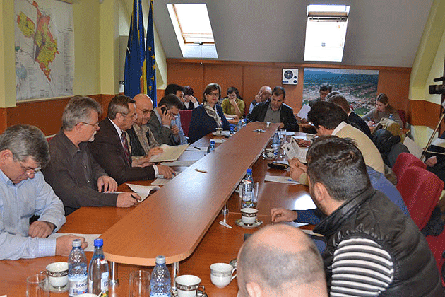 Guvernul pune umărul la finalizarea staţiunii Luna Şes