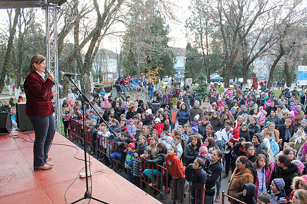 Moşul a mers cu tolba plină la Negreşti-Oaş