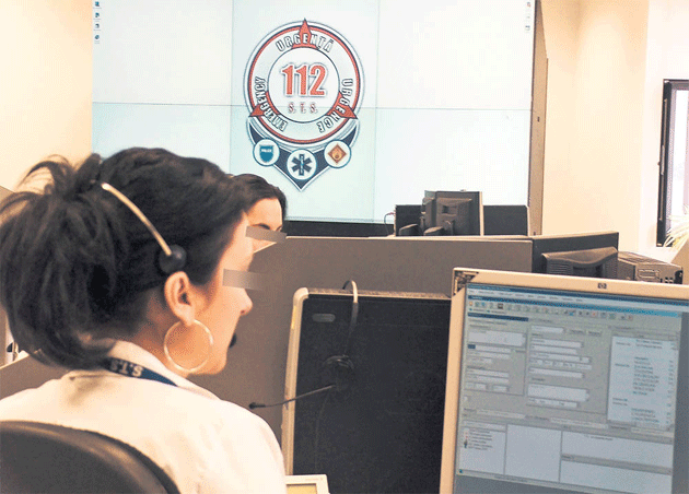 Poliţiştii au pierdut lupta cu farsorii  de la 112