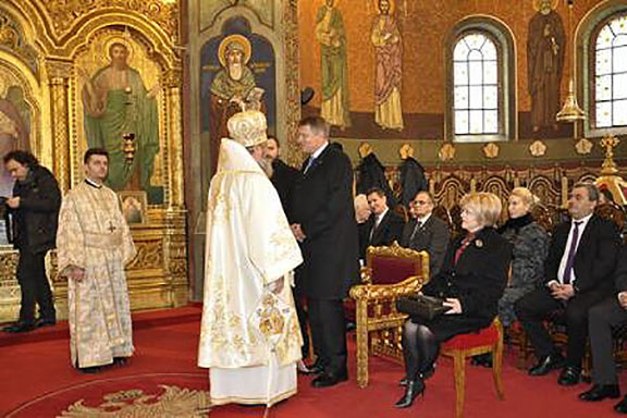 Președintele Iohannis, invitat de Patriarhul Daniel să se întâlnească