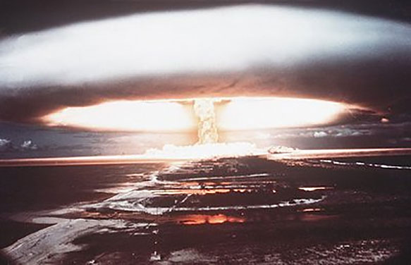 Suntem mai aproape de sfârşitul lumii decât am fost vreodată după Războiul Rece.