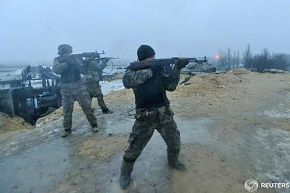 Ucraina: 13 morți într-un bombardament asupra unei stații de troleibuz din Donețk