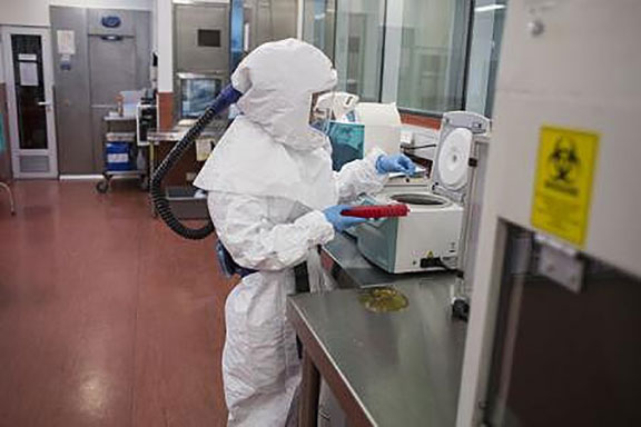 Ebola: Peste 8.000 de morți în întreaga lume