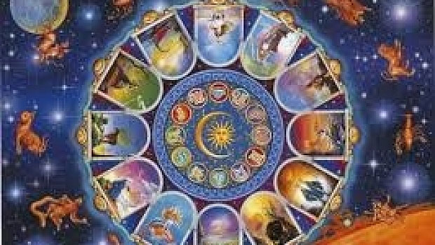 HOROSCOP 2015. Ce zodii vor avea un an controversat şi cine va avea parte de BANI