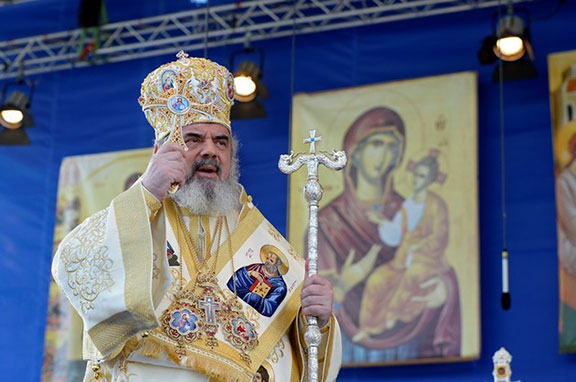 Salariile din „TOP MANAGEMENTUL” României: de la şefa Petrom, la Patriarhul Daniel, guvernatorul Isărescu şi preşedintele Iohannis