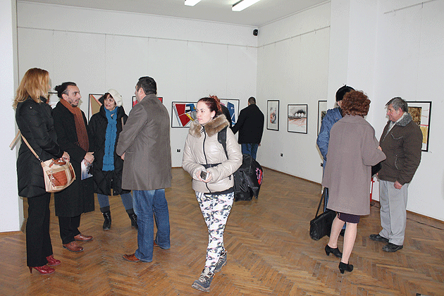 Expoziţie de artă plastică, prima din acest an la Muzeul Judeţean