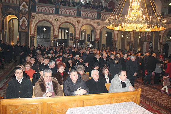 Triplă sărbătoare în prima zi a Anului Nou