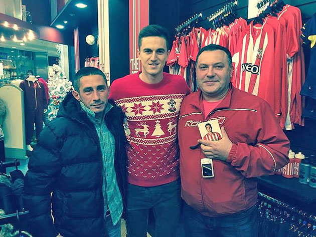 "Suntem la muncă în Anglia!"