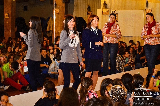 Mii de elevi informaţi de poliţişti cu privire la riscurile infracţionale