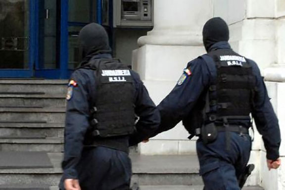 Percheziții DNA în 13 locații în București și în județele Constanța și Cluj; una e la sediul unei instituții publice