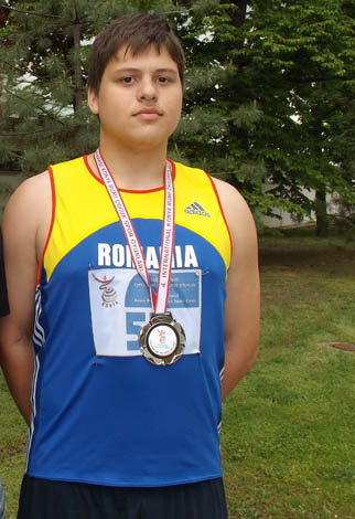 Mark Fischer, argint la  aruncarea greutăţii