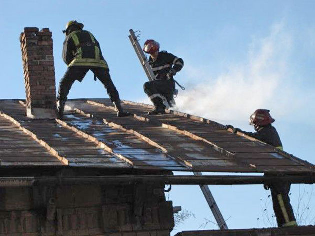 Un nou incendiu produs de un coş de fum necurăţat