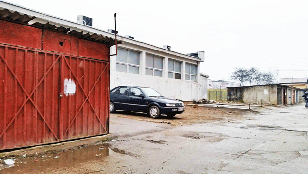 Foştii proprietari de garaje au prioritate  la parcări