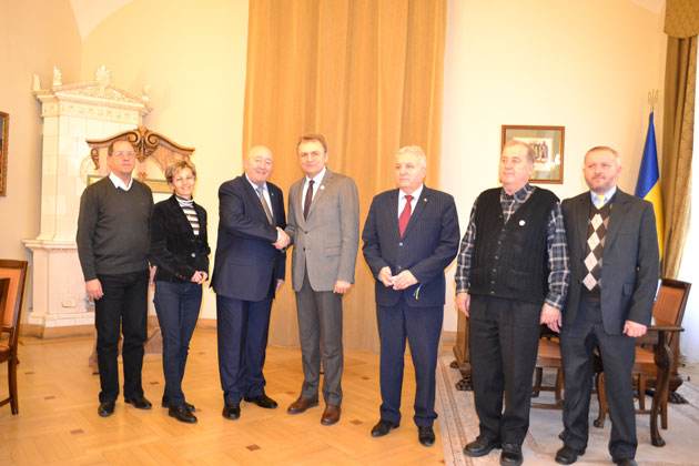 Satu Mare vrea să se înfrăţească cu oraşul Lvov