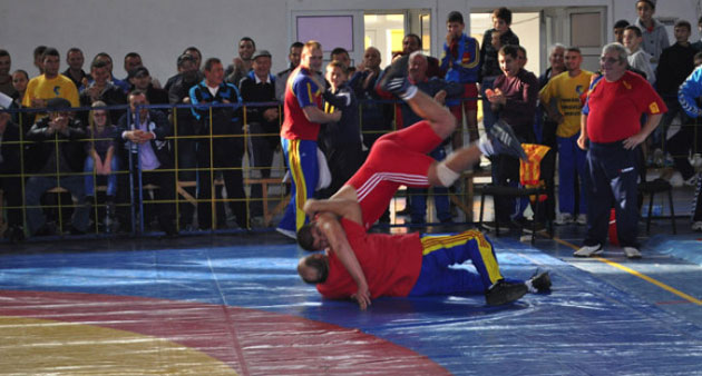 Lupte / Buni şi la libere