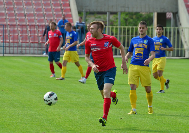 Duel pentru play-off!