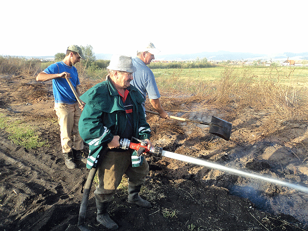Pompierii voluntari vor să fie profesionişti