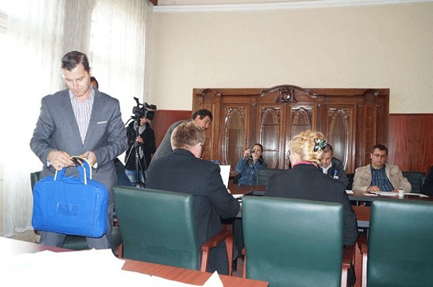 Consilier local în ilegalitate de peste un an