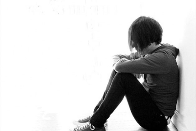 O adolescentă a încercat să se  sinucidă de Valentine’s Day