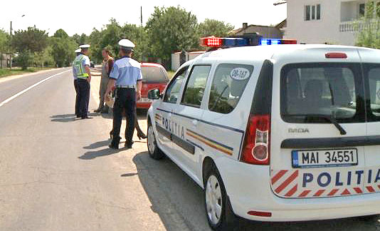Zeci de şoferi traşi pe dreapta  şi lăsaţi fără permis