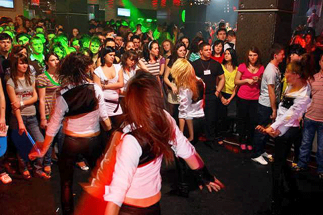 Oferte pe alese în localuri de Ziua  Îndrăgostiţilor