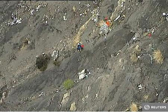 Accident Airbus A320: Operațiunile de căutare au fost reluate miercuri în zori