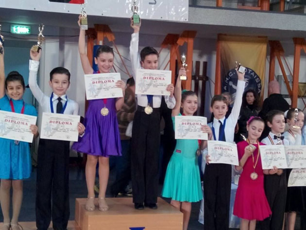 Aur şi bronz pentru Royal Dance Club la Cupa Potaissa
