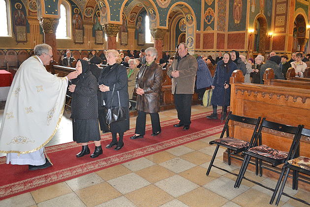 Creştinii ortodocşi şi greco-catolici au umplut bisericile