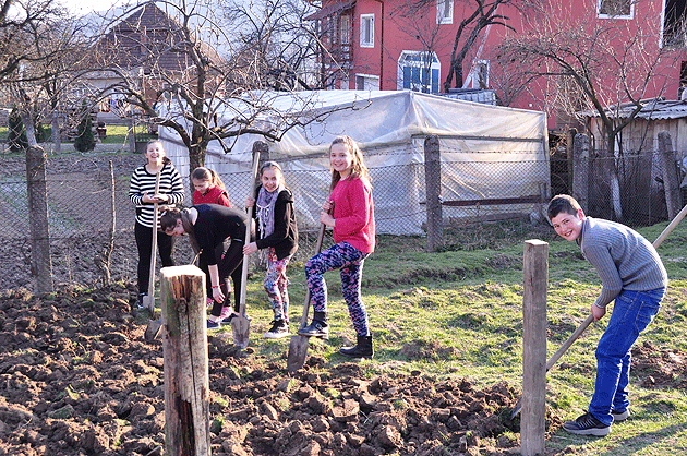„Dar din dar se face Rai!” - un nou proiect filantropic la Călineşti-Oaş