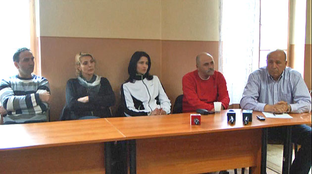 A venit, în sfârşit, şi demisia...