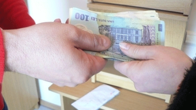 Sub asaltul escrocilor