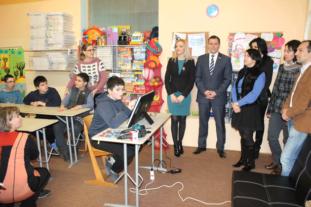 Ajutor în comunicare pentru copiii cu autism