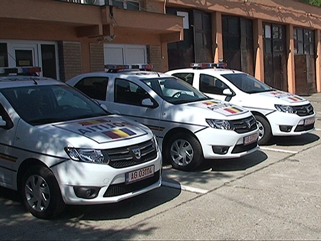 Peste 20 de milioane de euro pentru maşini noi de poliţie