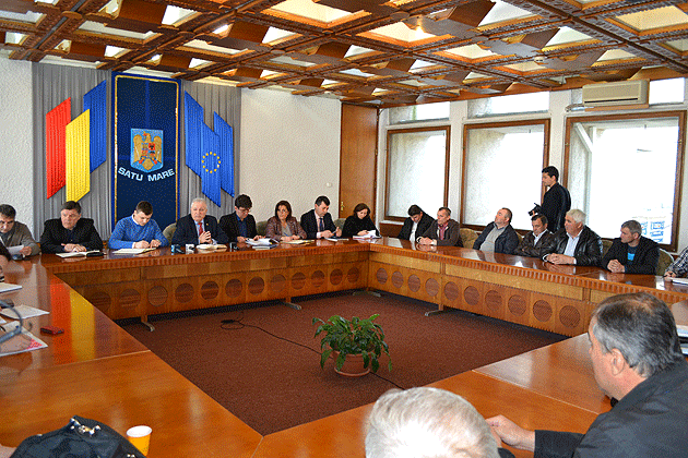 Comuna Certeze stă pe un butoi cu pulbere