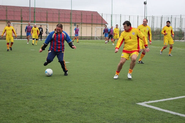 Goluri multe la revenirea pe sintetic