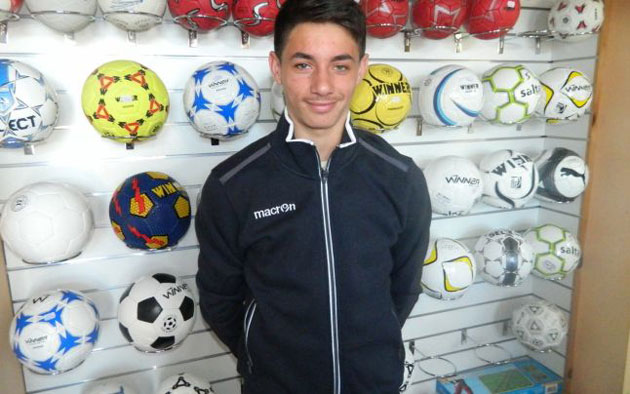 Tony Kanalos la probe în Italia