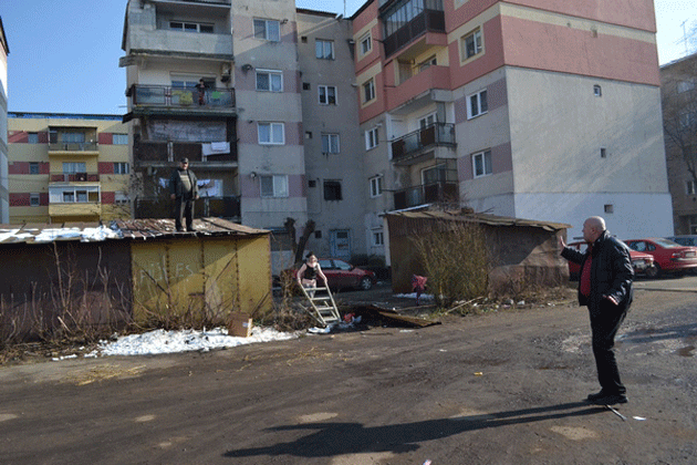 Primăria demarează lucrările de reabilitare în Micro 17, Carpaţi I şi II