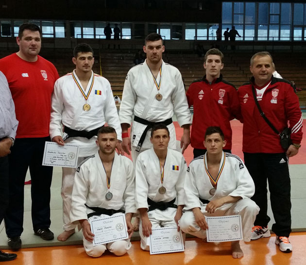 Medalii pe bandă rulantă la judo şi popice
