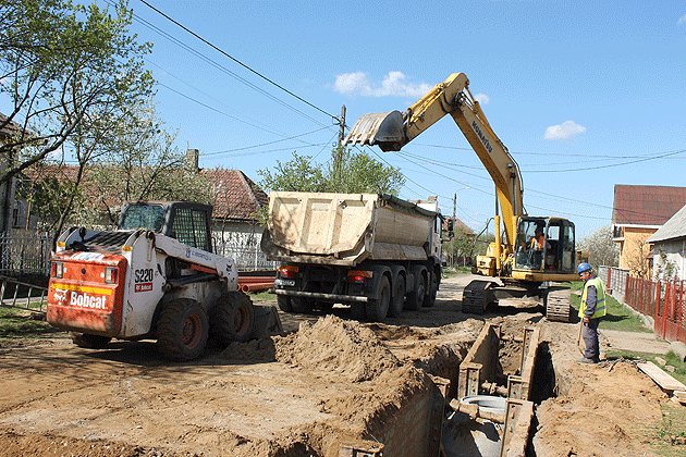 Lucrările la masterplanul apă-canal au fost demarate la Livada