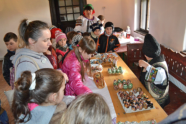 Atelier de ouă încondeiate la Muzeul Ţării Oaşului