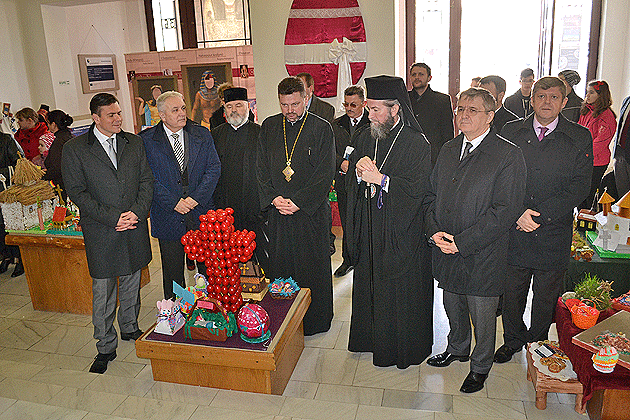 Participanţi din 34 de judeţe la concursul „Tradiţii şi Obiceiuri de Paşti”