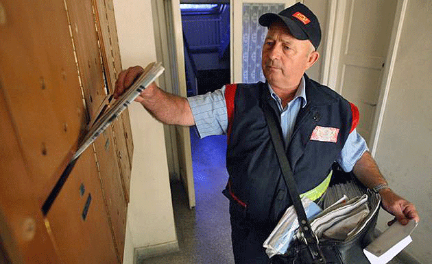 Continuă vânătoarea de poştaşi la Satu Mare