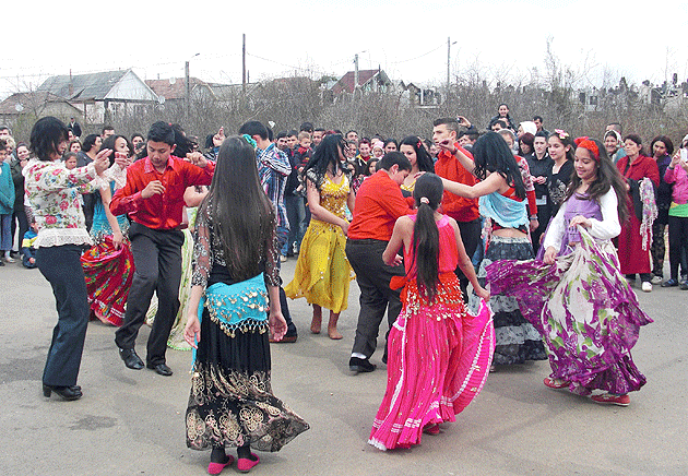 Ziua Internaţională a Romilor, sărbătorită la Tăşnad