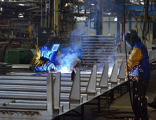 Salarii mari pentru meseriaşi