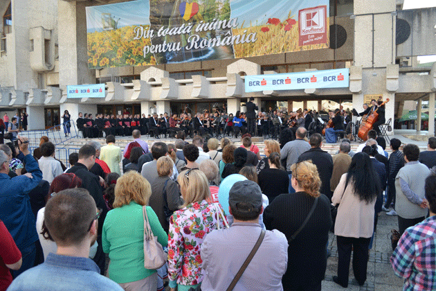 S-a dat STARTUL DISTRACŢIEI. Primarul Dorel Coica a DESCHIS ZILELE ORAŞULUI