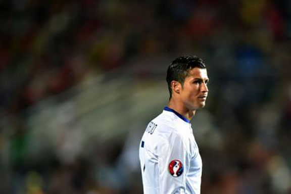 Cristiano Ronaldo l-a egalat pe Luiz Adriano în topul ''tunarilor'' din Liga Campionilor