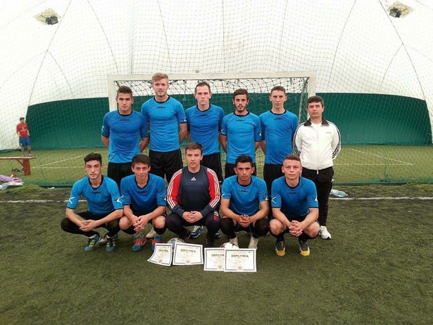 LPS, calificat la faza finală